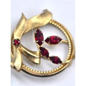 Vintage Star ART 1/20 12k GF Brooch Pin Signed Red Glass Floral Circle Gold Fill